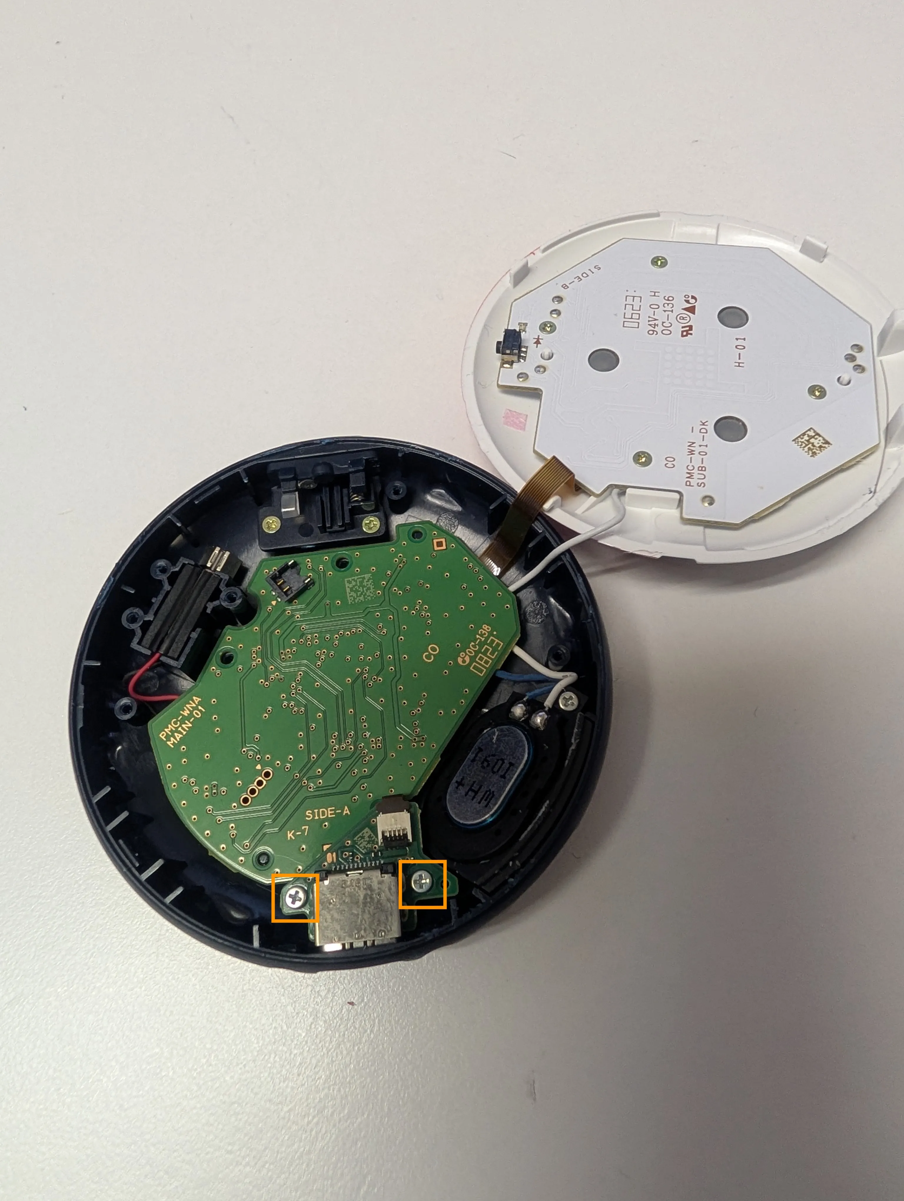メインPCB基板の拡大